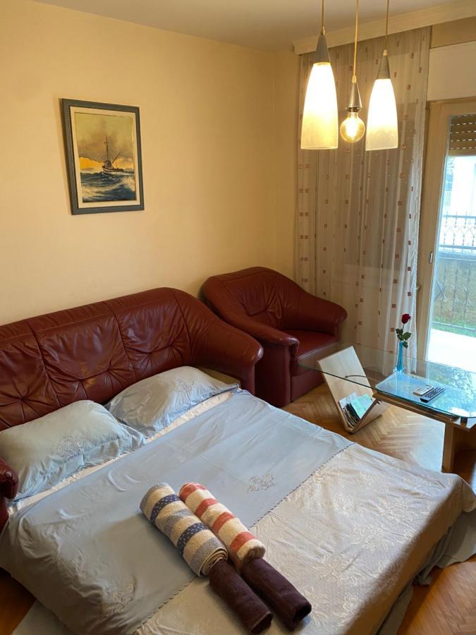 Apartman Luka + Free Parking Apartman Zára Kültér fotó